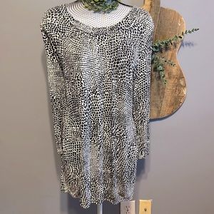 Croft & Barrow long sleeve loose fit black and white blouse XL long